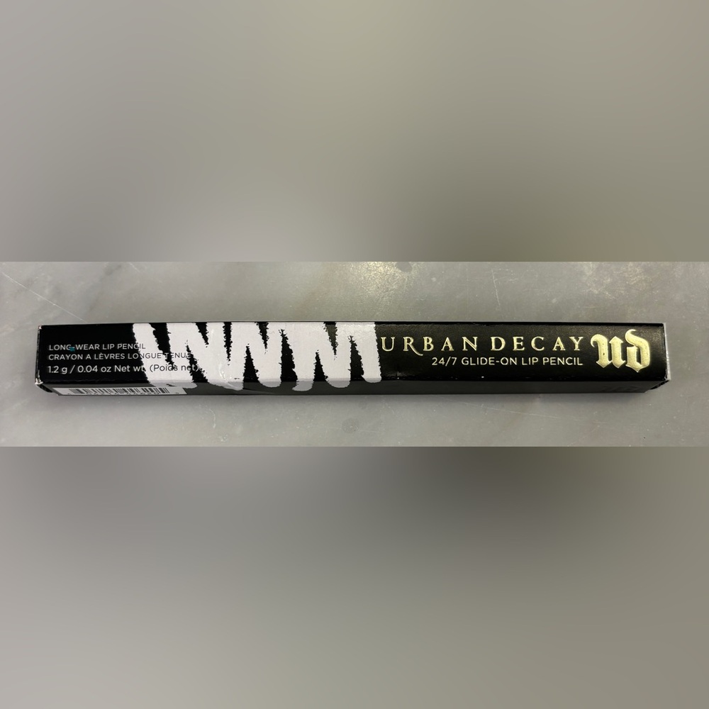 NWOT Urban Decay Lip Liner in Ozone